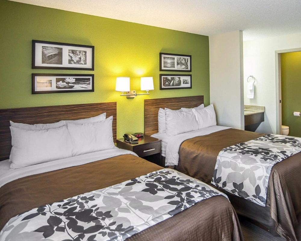 Double Room with Two Double Beds - Non-Smoking interior